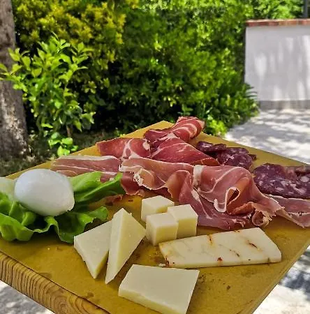 Alojamento de Acomodação e Pequeno-almoço Il Ruscello San Severino